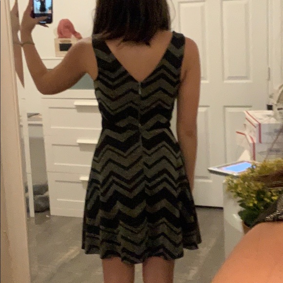 Semi Formal Dress - Picture 2 of 5